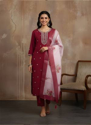 Attrective These Beautiful Looking Readymade Suits.These Top And Bottom Are Roman Silk And Dupatta is Fabricated On Organza.Its Beautified With Embroidery Work.