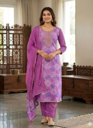 Garb These Suit in Fine Colored Pair With Bottom And Dupatta.These Top Are Muslin And Dupatta Are Fabricated On Naznin Pair With Dul Santoon Bottom.Its Beautified With Designer Digital Printed, Hand Work.