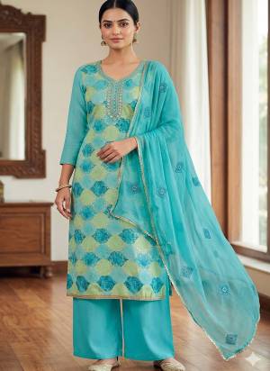 Garb These Suit in Fine Colored Pair With Bottom And Dupatta.These Top Are Muslin And Dupatta Are Fabricated On Naznin Pair With Dul Santoon Bottom.Its Beautified With Designer Digital Printed, Hand Work.