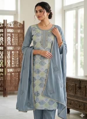 Garb These Suit in Fine Colored Pair With Bottom And Dupatta.These Top Are Muslin And Dupatta Are Fabricated On Naznin Pair With Dul Santoon Bottom.Its Beautified With Designer Digital Printed, Hand Work.