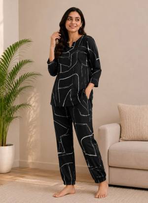 Attrective These Beautiful Looking Readymade Co Ord Top With Bottom Set.These Top And Bottom is Fabricated On Maharani Linen.Its Beautified With Designer Printed.