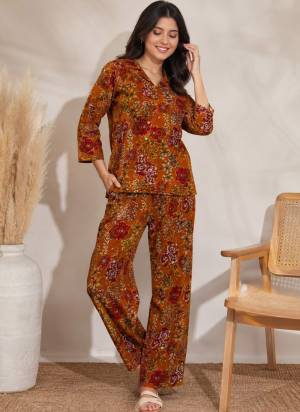 Attrective These Beautiful Looking Readymade Co Ord Top With Bottom Set.These Top And Bottom is Fabricated On Rayon Cotton.Its Beautified With Designer Printed Foil.