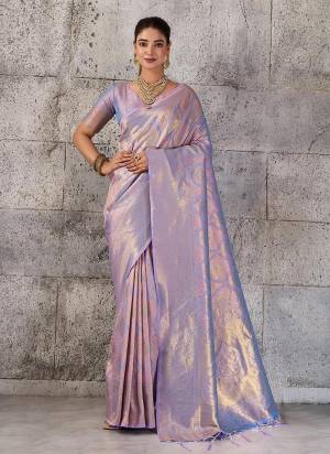 Attractive These Fastive And Party Wear Saree in Fine Colored.These Saree And Blouse is Fabricated On Kanjivaram Blend.Its Beautified With Woven Jari Jacquard Designer.