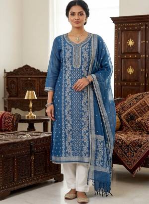 Looking These Suit in Fine Colored Pair With Bottom And Dupatta.These Top Are Banarasi Cotton And Dupatta Are Fabricated On Banarasi Cotton Pair With Rayon Bottom.Its Beautified With Woven Jacquard Designer,Hand Work.