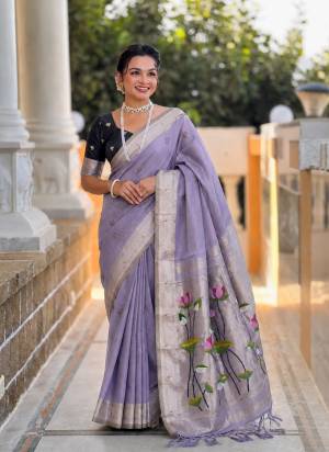Garb These Party Wear Saree in Fine Colored.These Saree Are Cotton Silk And Blouse is Fabricated On Cotton Silk.Its Beautified With Weaving Meenakari Pallu Designer.