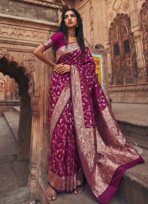 Attractive These Fastive And Party Wear Saree in Fine Colored.These Saree And Blouse is Fabricated On Art Silk.Its Beautified With Woven Jari Jacquard Designer.
