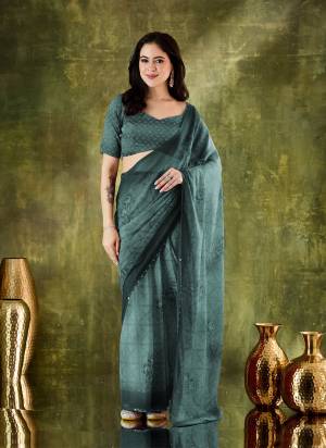Looking These Party Wear Ready To Wear Saree in Fine Colored.These Saree Are Chiffon And Blouse is Chiffon Fabricated.Its Beautified With Designer Printed.