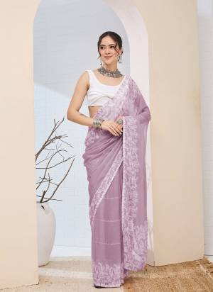 Looking These Party Wear Ready To Wear Saree in Fine Colored.These Saree Are Chiffon And Blouse is Chiffon Fabricated.Its Beautified With Designer Printed.
