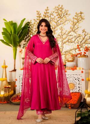 Looking These Suit in Fine Colored Pair With Bottom And Dupatta.These Top Are Viscose Chanderi And Bottom Are Fabricated On Viscose Chanderi Pair With Organza Dupatta.Its Beautified With Designer Embroidery Work.
