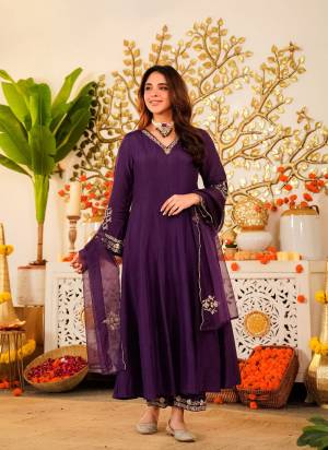 Looking These Suit in Fine Colored Pair With Bottom And Dupatta.These Top Are Viscose Chanderi And Bottom Are Fabricated On Viscose Chanderi Pair With Organza Dupatta.Its Beautified With Designer Embroidery Work.