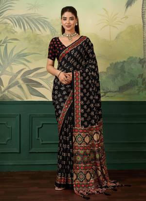Looking This Party Wear Saree Paired With Blouse.This Saree And Blouse Are Chinon Silk Fabric With Designer Digital Printed With Mirror Work. Buy This Pretty Saree Now.