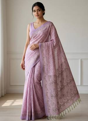  Looking These Party Wear Saree in Fine Colored.These Saree Are Cotton Silk And Blouse is Fabricated On Cotton Silk.Its Beautified With Woven  Designer.