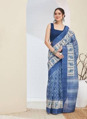 Garb These Party Wear Ready To Wear Saree in Fine Colored.These Saree Are Silk Blend And Blouse is Silk Blend Fabricated.Its Beautified With Designer Printed.