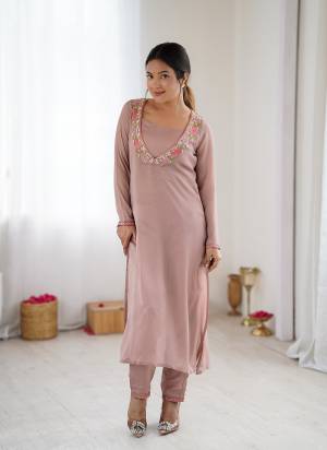 Attrective These Beautiful Looking Party Wear Readymade Bloue,Jacket And Bottom.These Blouse,Jacket And Bottom Are Georgette Fabricated.Its Beautified With Disigner Embroidery Work.