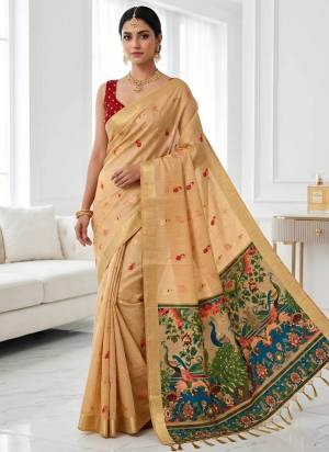  Looking These Party Wear Saree in Fine Colored.These Saree Are Cotton Silk And Blouse is Fabricated On Cotton Silk.Its Beautified With Woven  Kalamkari Designer.