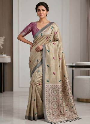 Garb These Party Wear Saree in Fine Colored.These Saree Are Cotton Silk And Blouse is Fabricated On Cotton Silk.Its Beautified With Woven Multy Thread Designer.