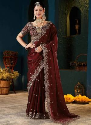 Garb These Party Wear Saree in Fine Colored.These Saree Are Fendy Satin And Blouse is Fabricated On Fendy Satin.Its Beautified With Designer C Pallu,Silver Jari,Thread Embroidery Work.