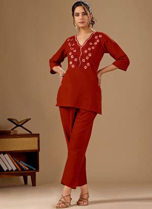 Looking These Co Ord Set in Fine Colored Pair With Bottom.These Top Are Cotton Flex And Bottom Are Fabricated On Cotton Flex Pair.Its Beautified With Designer Embroidery Work.