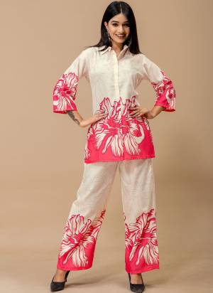 Looking These Co Ord Set in Fine Colored Pair With Bottom.These Top Are Soft Cotton And Bottom Are Fabricated On Soft Cotton Pair.Its Beautified With Designer Printed.