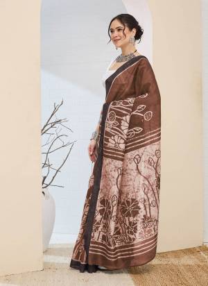 Garb These Party Wear Ready To Wear Saree in Fine Colored.These Saree Are Silk Blend And Blouse is Silk Blend Fabricated.Its Beautified With Designer Printed.