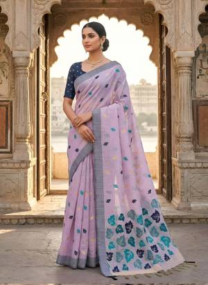 Garb These Party Wear Saree in Fine Colored.These Saree Are Linen And Blouse is Fabricated On Linen.Its Beautified With Woven Multy Thread Designer.