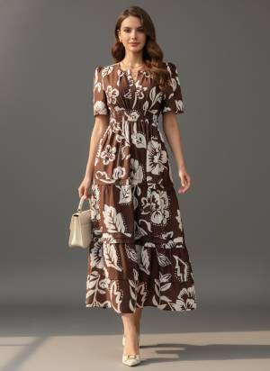 Looking These Beautiful Looking Readymade Western Top.These Top is Fabricated On Muslin.Its Beautified With Designer Printed.