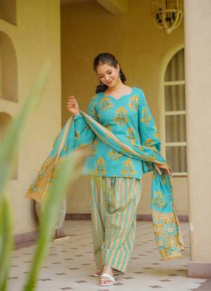 Looking These Beautiful Looking Readymade Suits.These Top Are Cambric Cotton And Bottom is Fabricated On Cambric Cotton And Cotton Dupatta.Its Beautified With Designer Digital Printed.