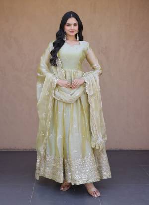 Attactive These Beautiful Looking Readymade Long Gown With Dupatta.These Gown And Dupatta Are Fendy Silk Fabricated.Its Beautified With Designer Sequance,Jari Embroidery Work.