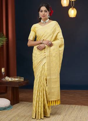 Looking These Party Wear Fancy Saree in Fine Colored Pair With Blouse.These Saree and Blouse Are Fabricated On Georgette.Its Beautified With Woven Jacquard Designer.