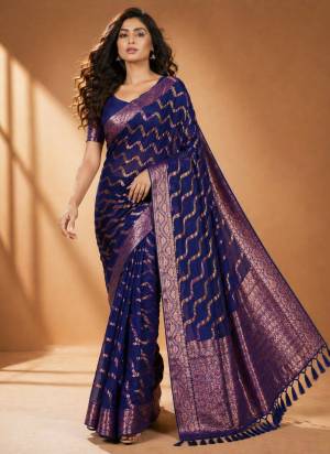 Garb These Party Wear Fancy Saree in Fine Colored Pair With Blouse.These Saree and Blouse Are Fabricated On Chiffon.Its Beautified With Wevon Jari Jacquard Designer.