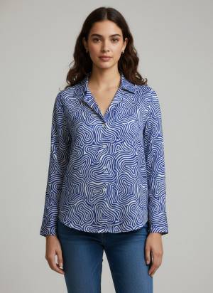 Garb These Beautiful Looking Readymade Short Shirt.These Shirt is Fabricated On Crepe.Its Beautified With Designer Digital Printed.