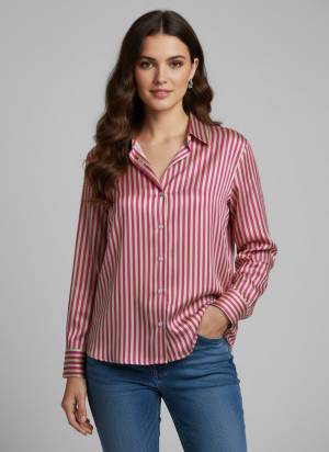 Garb These Beautiful Looking Readymade Short Shirt.These Shirt is Fabricated On Crepe.Its Beautified With Designer Digital Printed.