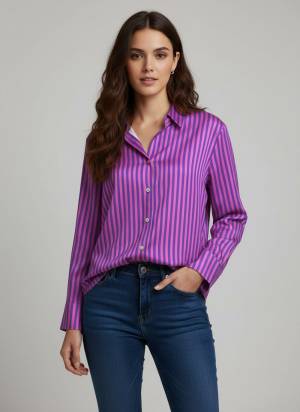 Garb These Beautiful Looking Readymade Short Shirt.These Shirt is Fabricated On Crepe.Its Beautified With Designer Digital Printed.