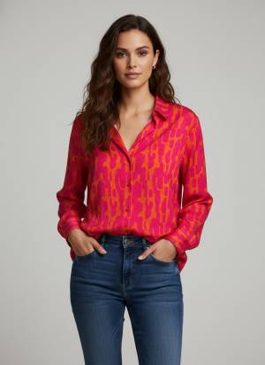 Garb These Beautiful Looking Readymade Short Shirt.These Shirt is Fabricated On Crepe.Its Beautified With Designer Digital Printed.