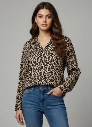 Garb These Beautiful Looking Readymade Short Shirt.These Shirt is Fabricated On Crepe.Its Beautified With Designer Digital Printed.