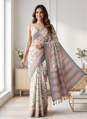 Garb These Party Wear Saree in Fine Colored.These Saree Are Cotton Silk And Blouse is Fabricated On Cotton Silk.Its Beautified With Woven Multy Thread Designer.