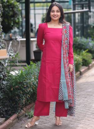 Garb These Suit in Fine Colored Pair With Bottom And Dupatta.These Top Are Cotton And Bottom Are Fabricated On Cotton Pair With Chanderi Dupatta.Its Beautified With Designer Printed.
