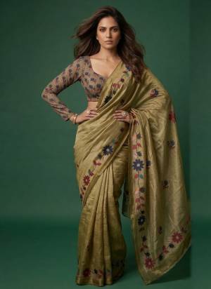 Looking These Party Wear Saree in Fine Colored.These Saree is Fabricated On Silver Cotton Pair With Silver Cotton Blouse.Its Beautified Designer Printed.