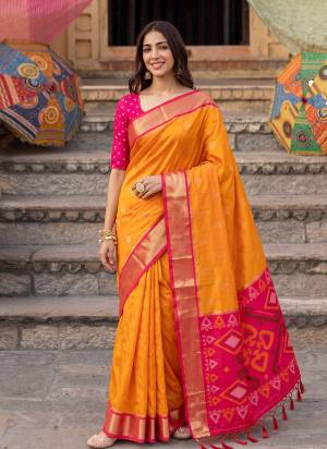 Attractive These Fastive And Party Wear Saree in Fine Colored.These Saree And Blouse is Fabricated On Soft Silk.Its Beautified With Woven Jacquard Designer.