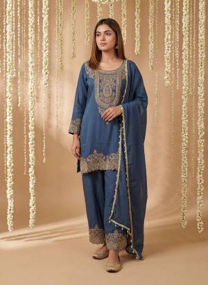 Attrective Looking These Party Wear Readymade Suit in Fine Colored Pair With Bottom And Dupatta.These Top And Dupatta Are Fabricated On Simmer Tissue Pair With Simmer Tissue Bottom.Its Beautified With Designer Jari Embroidery Work.