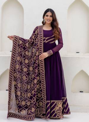 Looking These Beautiful Party Wear Looking Readymade Gown With Bottom.These Gown And Dupatta Are Georgette Fabricated.Its Beautified With Disigner Embroidery Work.