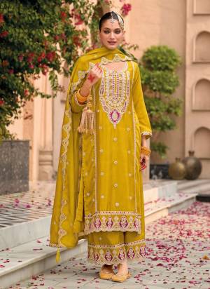 Attractive These Party Wear Designer Plazzo Suit in Fine Colored Pair With Bottom And Dupatta.These Top Are Chinon And Dupatta Are Fabricated On Chinon Pair With Chinon Bottom.Its Beautified With Crepe Silk Inner.Its Beautified With Heavy Designer Embroidery Work.