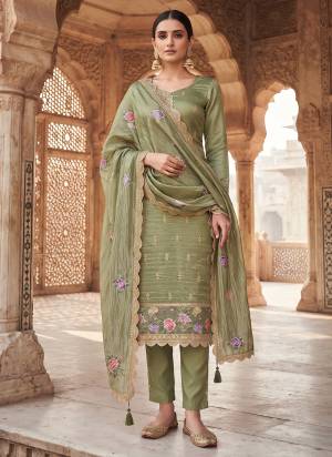 Garb These Party Wear Designer Salwar Suit in Fine Colored Pair With Bottom And Dupatta.These Top Are Gold Silk And Dupatta Are Fabricated On Gold Silk Pair With Santoon Bottom.Its Beautified With Designer Jari,Multy Thread Embroidery Work.