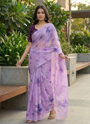 Garb These Fancy Party Wear Saree in Fine Colored.These Saree Are Organza And Blouse is Art Silk Fabricated.Its Beautified With Designer Printed,Embroidery Work.
