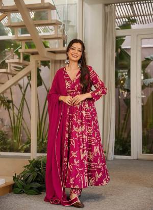 Garb These Beautiful Looking Readymade Suits.These Top Are Muslin And Bottom is Fabricated On Muslin And Georgette Dupatta.Its Beautified With Designer Digital Printed.