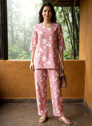 Looking These Beautiful Looking Readymade Co Ord Top And Bottom.These Top And Bottom is Fabricated On Rayon Blend.Its Beautified With Designer Printed.