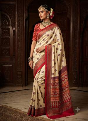 Attractive These Fastive And Party Wear Saree in Fine Colored.These Saree And Blouse is Fabricated On Crepe Silk.Its Beautified With Designer Digital Printed.