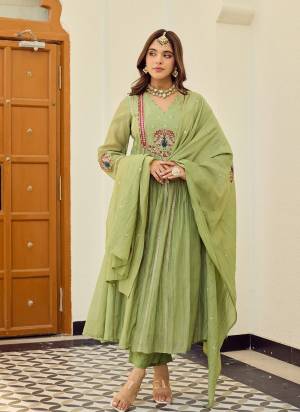Looking These Suit in Fine Colored Pair With Bottom And Dupatta.These Top Are Chanderi Silk And Bottom Are Fabricated On Chanderi Silk Pair With Chanderi Silk Dupatta.Its Beautified With Designer Embroidery Work.