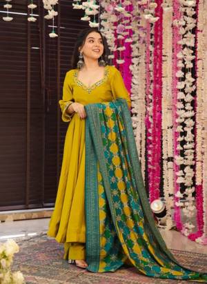 Looking These Suit in Fine Colored Pair With Bottom And Dupatta.These Top Are PV Chanderi And Bottom Are Fabricated On PV Chanderi Pair With Cotton Dupatta.Its Beautified With Designer Embroidery Work.