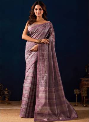 Garb These Party Wear Ready To Wear Saree in Fine Colored.These Saree Are Silk Blend And Blouse is Silk Blend Fabricated.Its Beautified With Designer Printed.